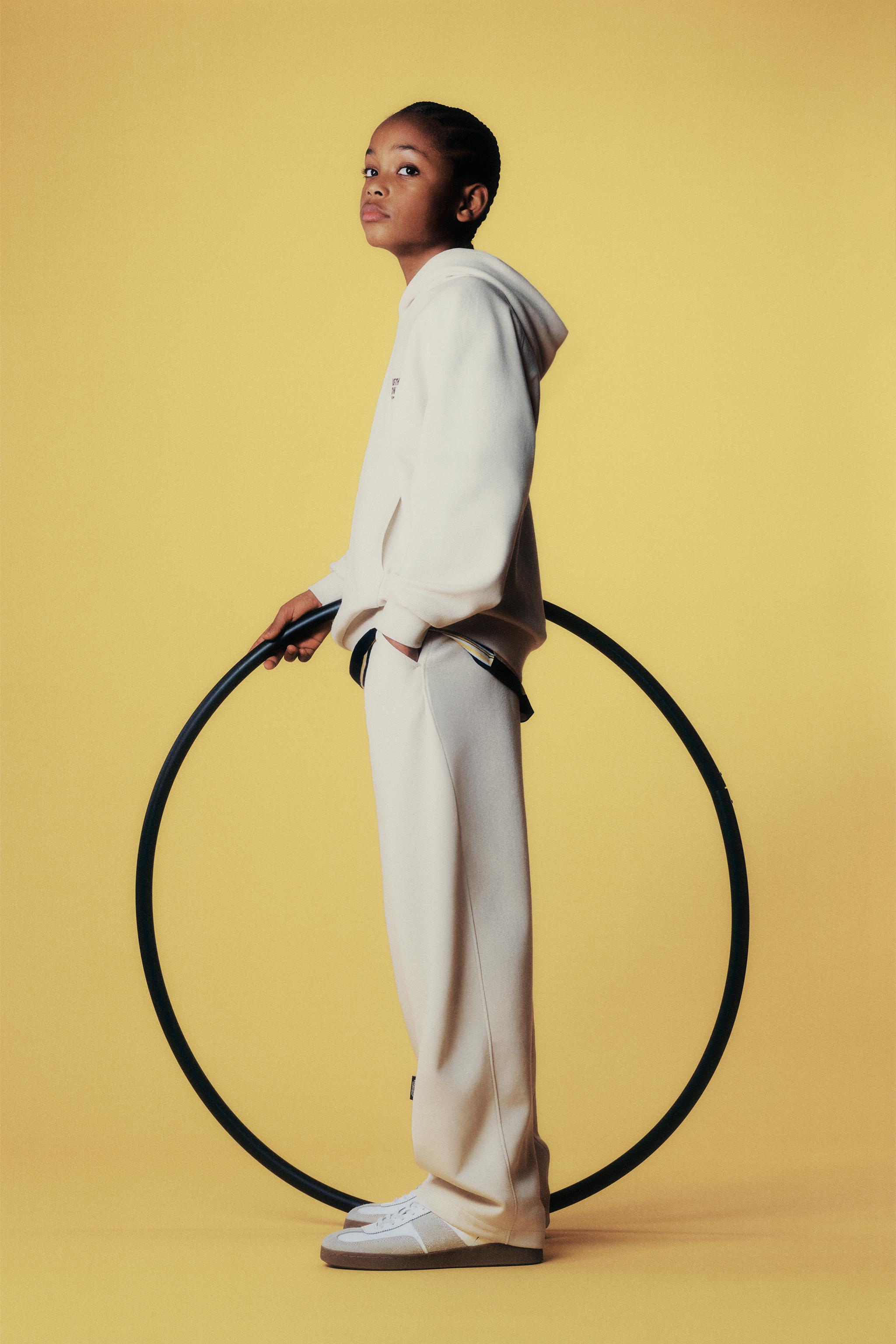 INTERLOCK SWEATSHIRT AND JOGGER SET